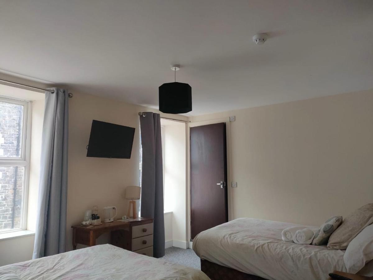 Sunnymead Guest House 애버리스트위스 외부 사진